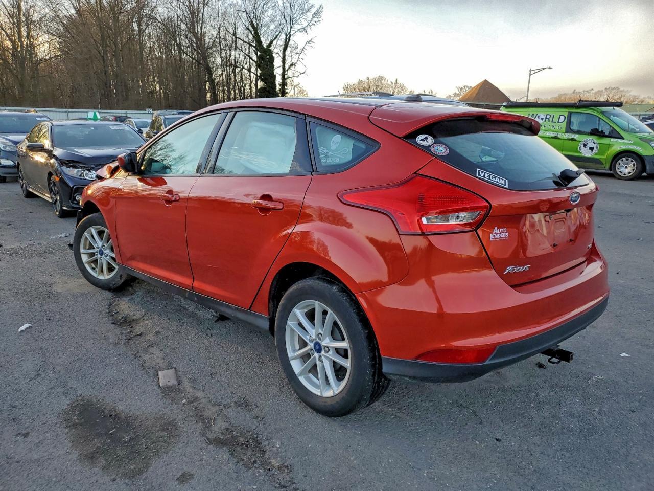 2018 Ford Focus Se - Фото 2