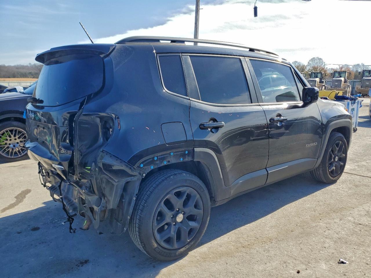 2017 Jeep Renegade Latitude - Фото 3