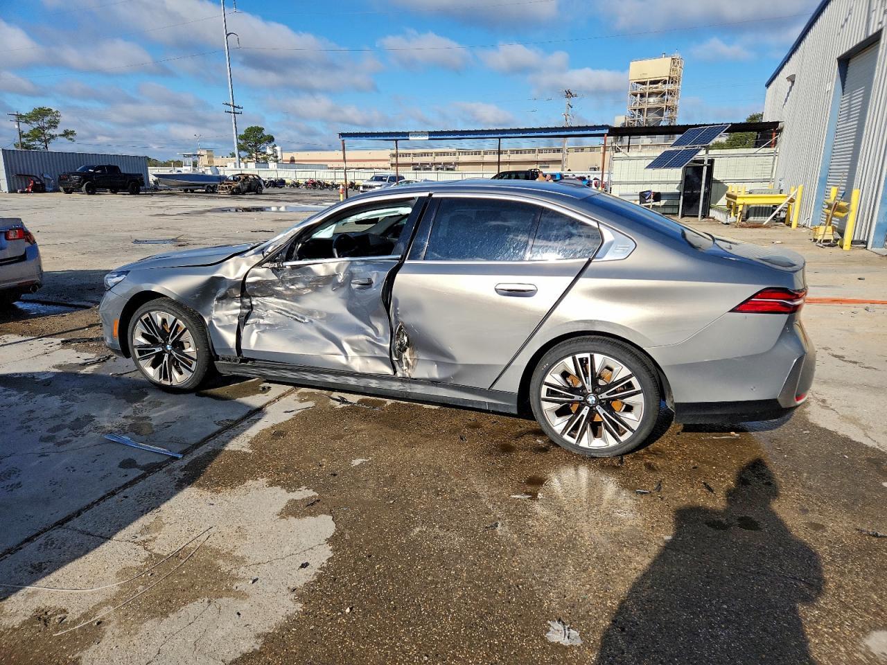 2024 BMW 530 I - Фото 2