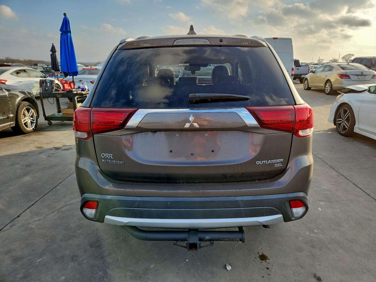 2017 Mitsubishi Outlander Se - Фото 6
