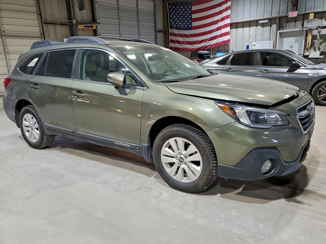 2018 Subaru Outback 2.5I Premium - Image 4