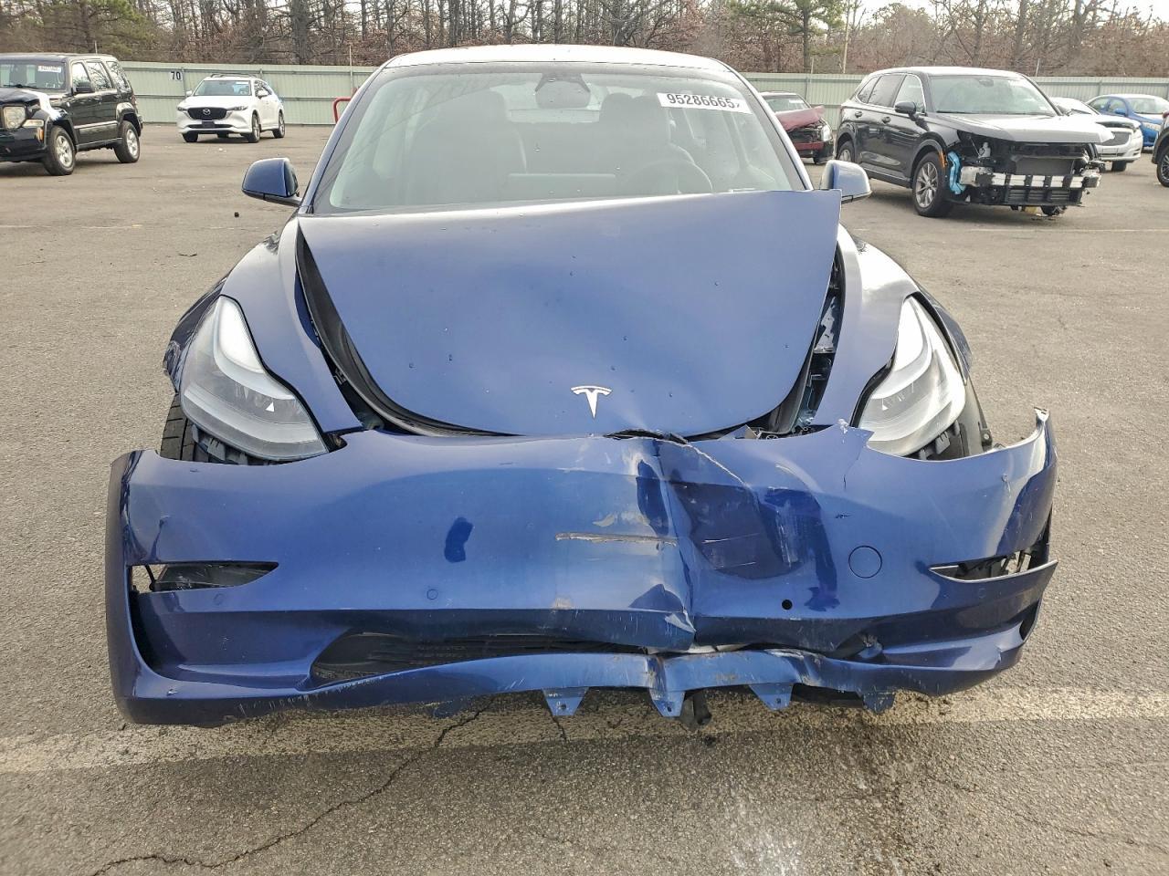 2022 Tesla Model 3 - Фото 5