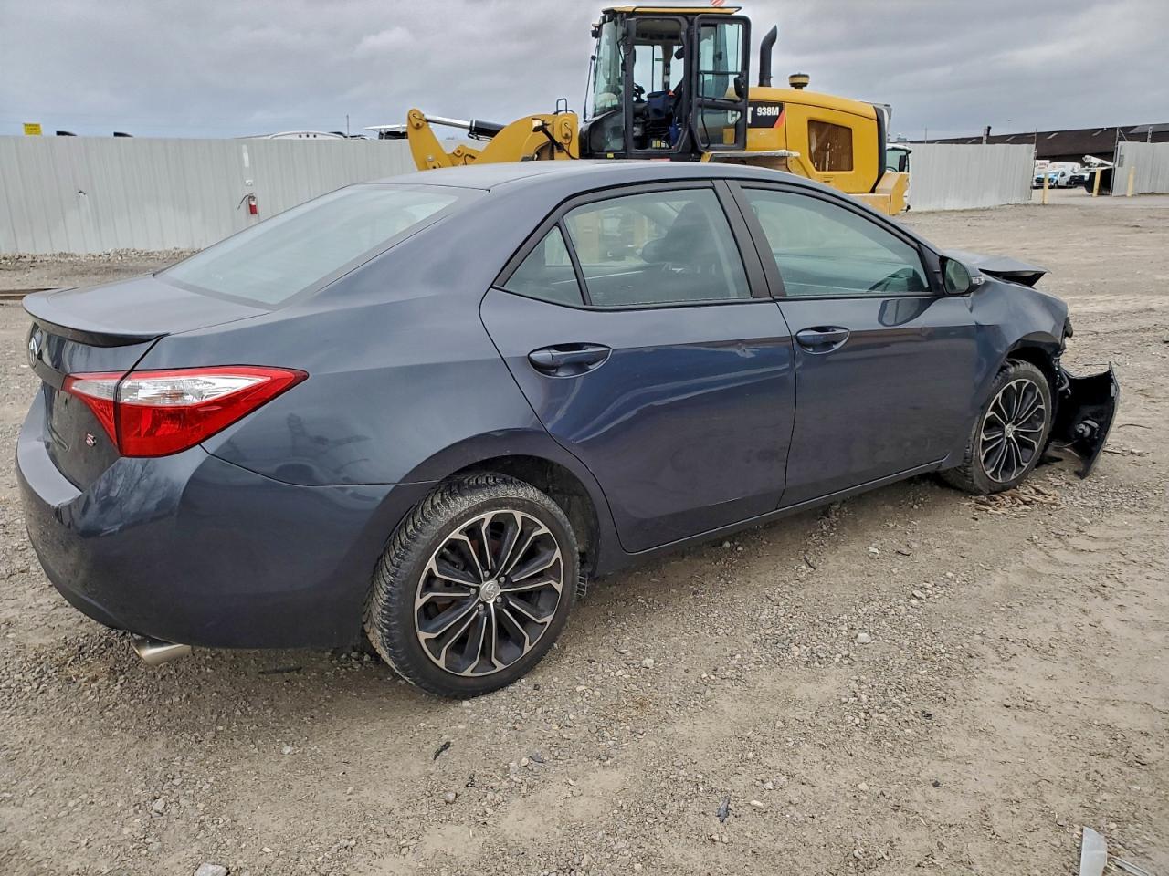 2014 Toyota Corolla L - Фото 3