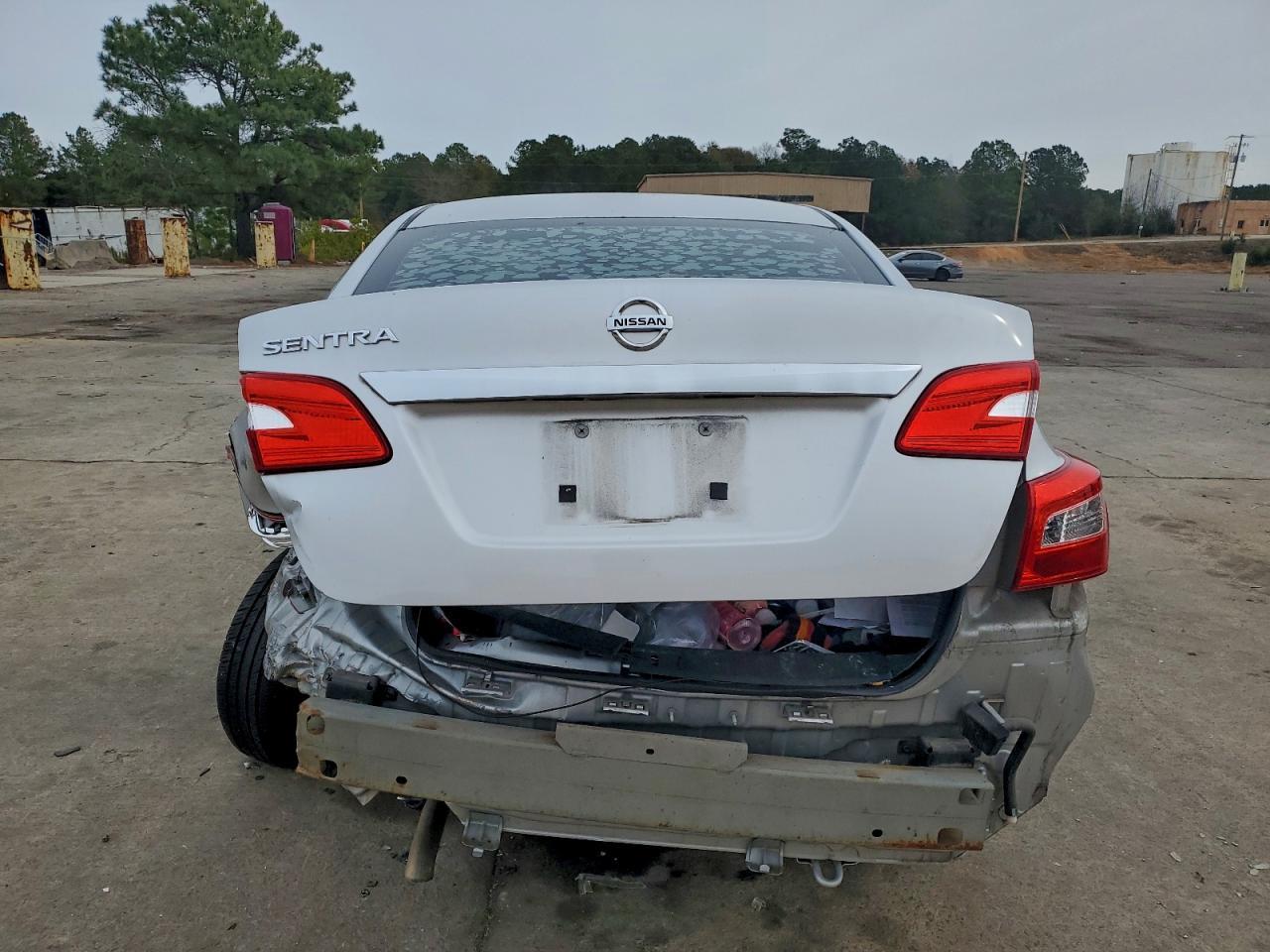 2016 Nissan Sentra S - Image 6