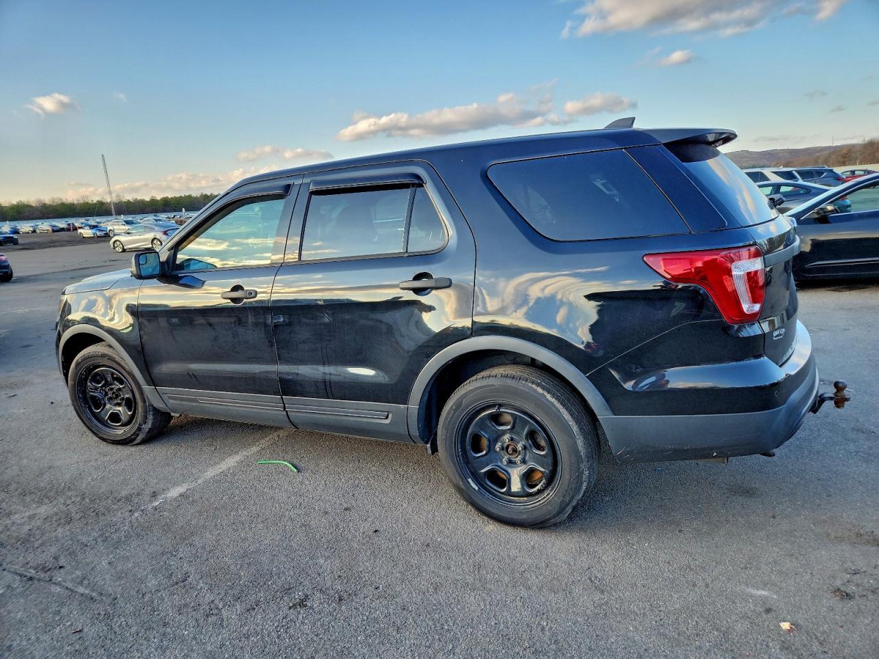 2016 Ford Explorer Police Interceptor - Image 2
