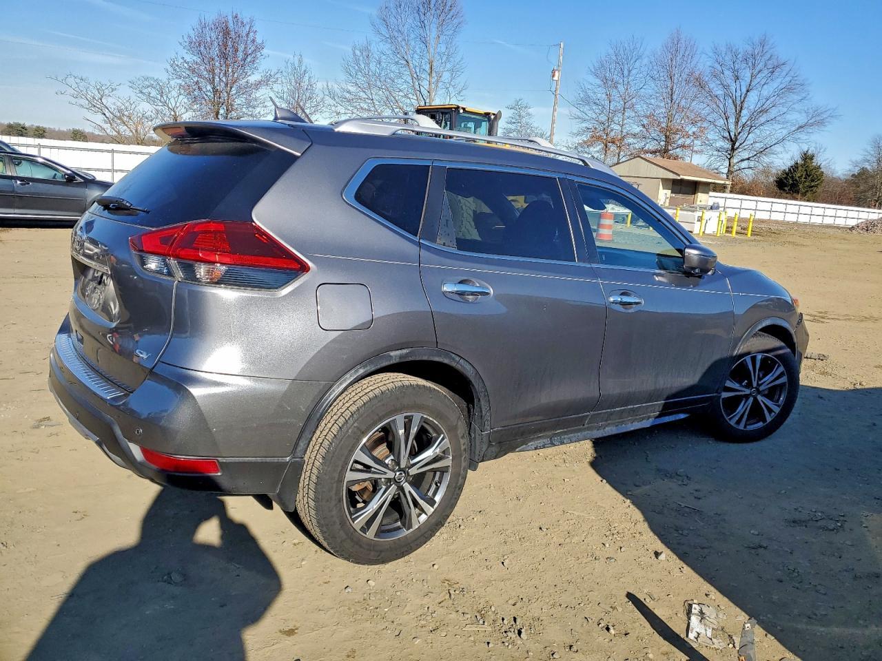 2019 Nissan Rogue S - Image 3