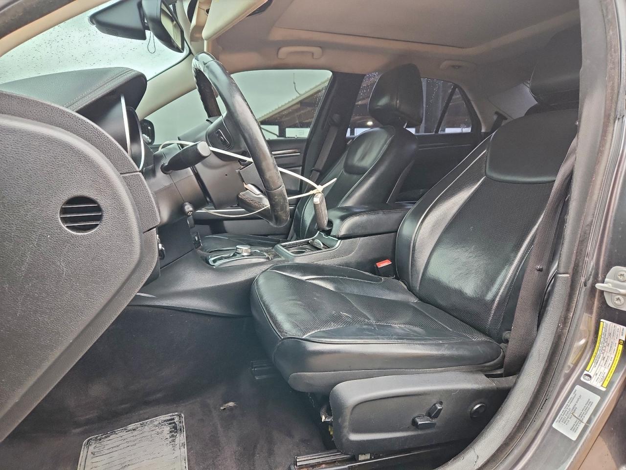 2016 Chrysler 300C - Фото 7