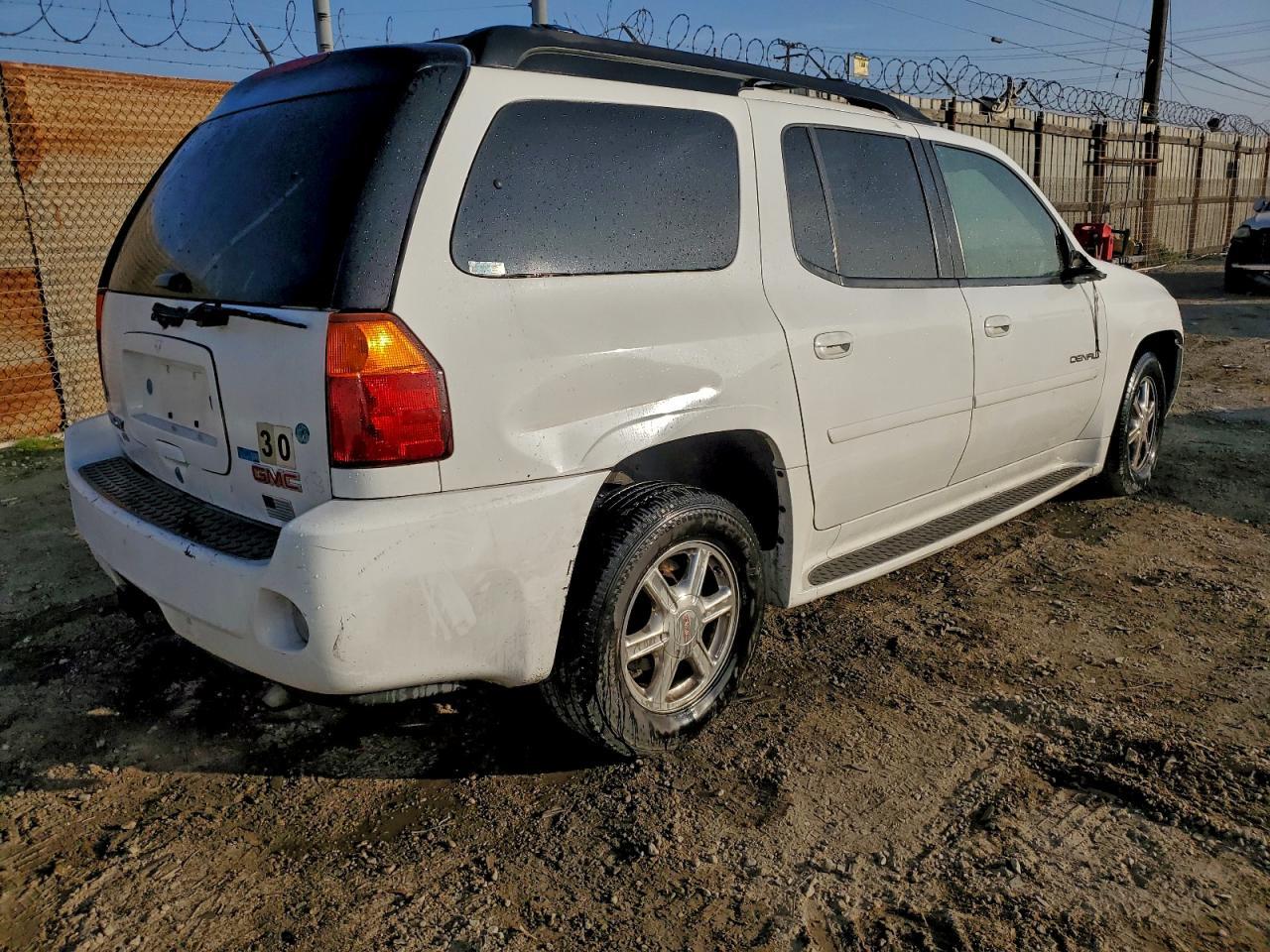 2005 GMC Envoy Denali Xl - Фото 3