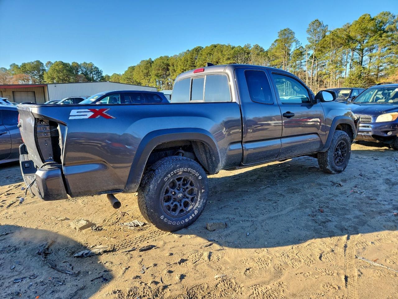 2021 Toyota Tacoma Access Cab - Image 3
