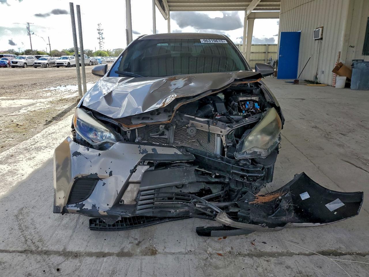 2015 Toyota Corolla Le - Image 5