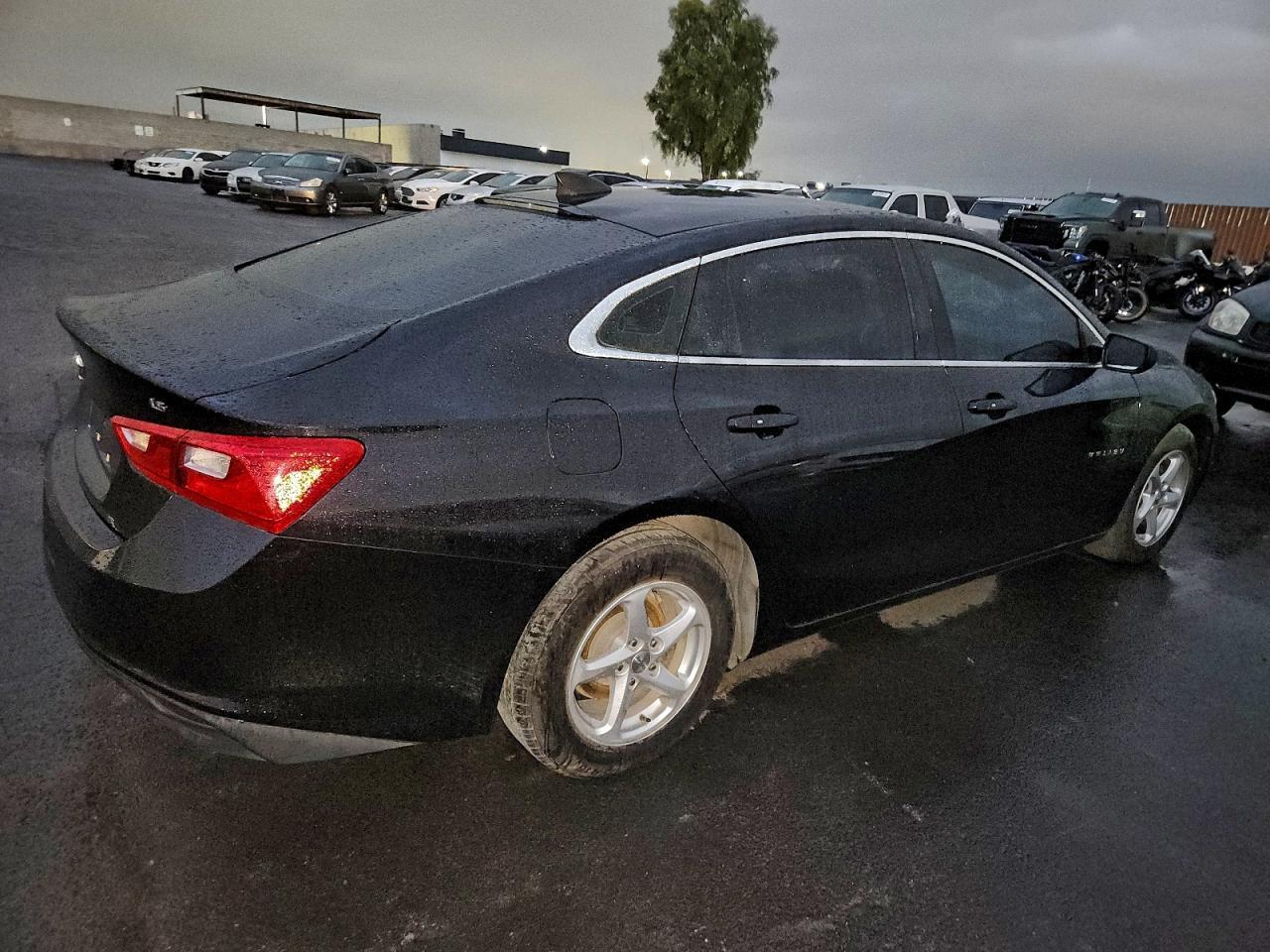 2016 Chevrolet Malibu Ls - Image 3