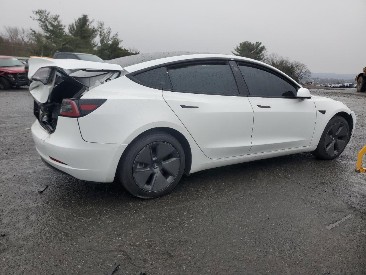 2023 Tesla Model 3 - Image 3