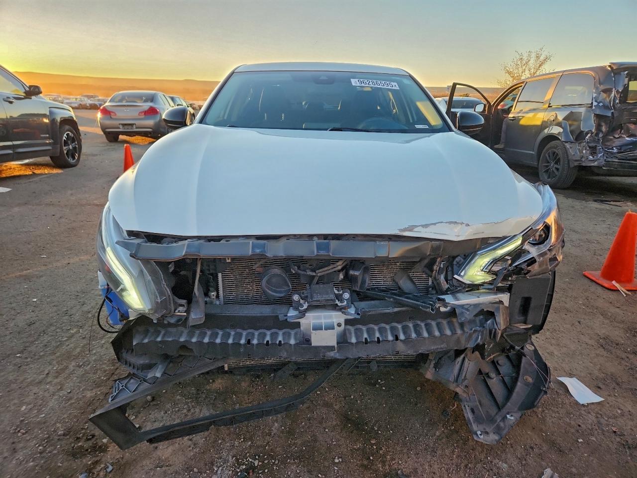 2020 Nissan Altima Sr - Image 5