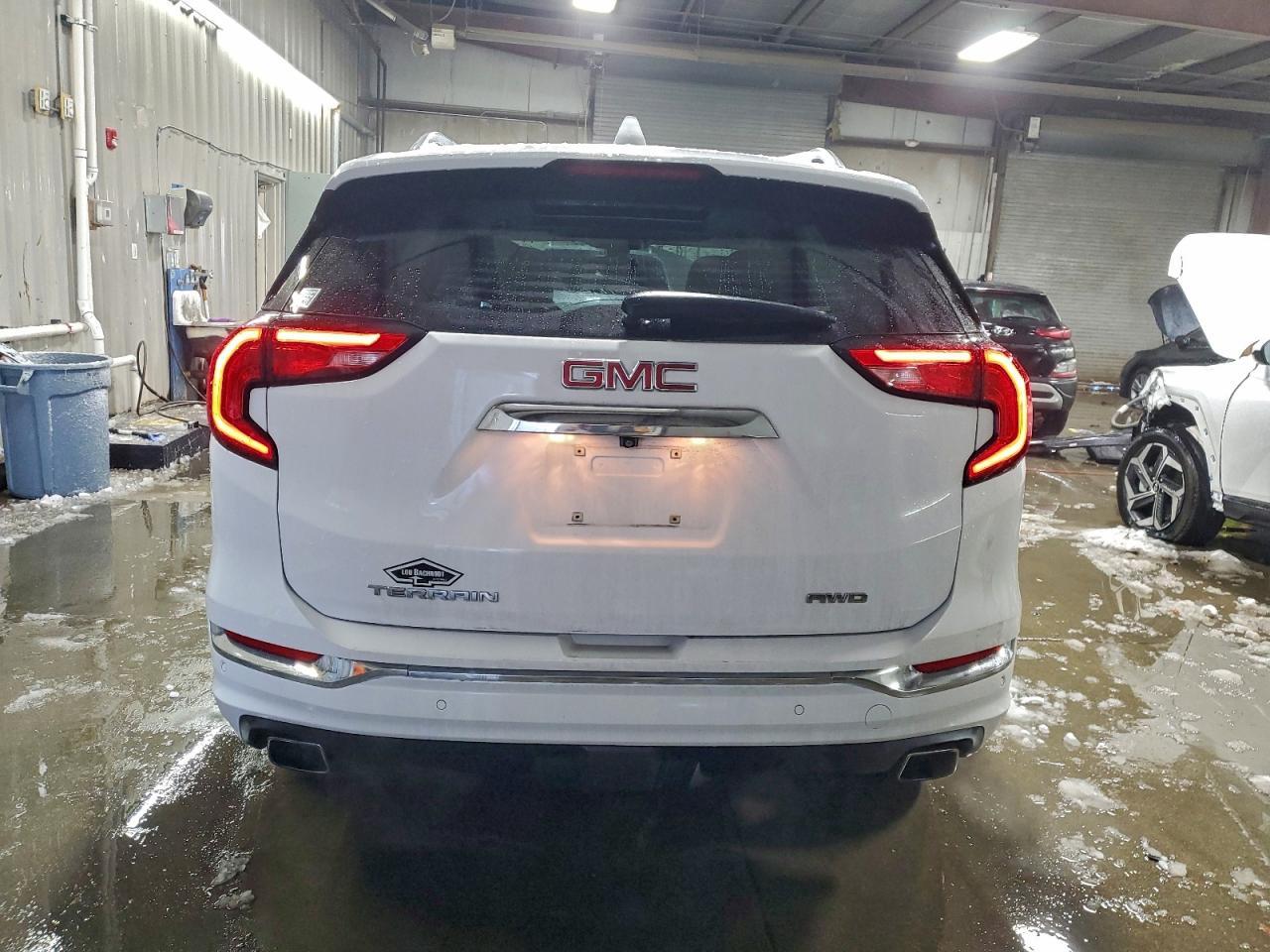 2020 GMC Terrain Denali - Фото 6