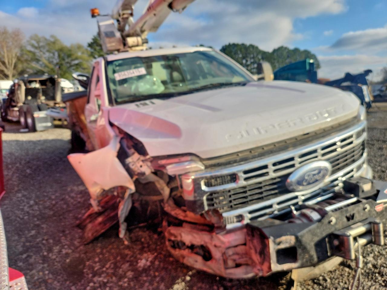 2024 Ford F550 Super Duty - Фото 4