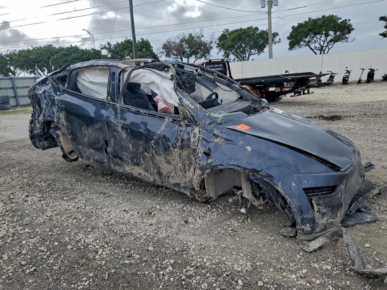 2026 Tesla Model Y - Image 4