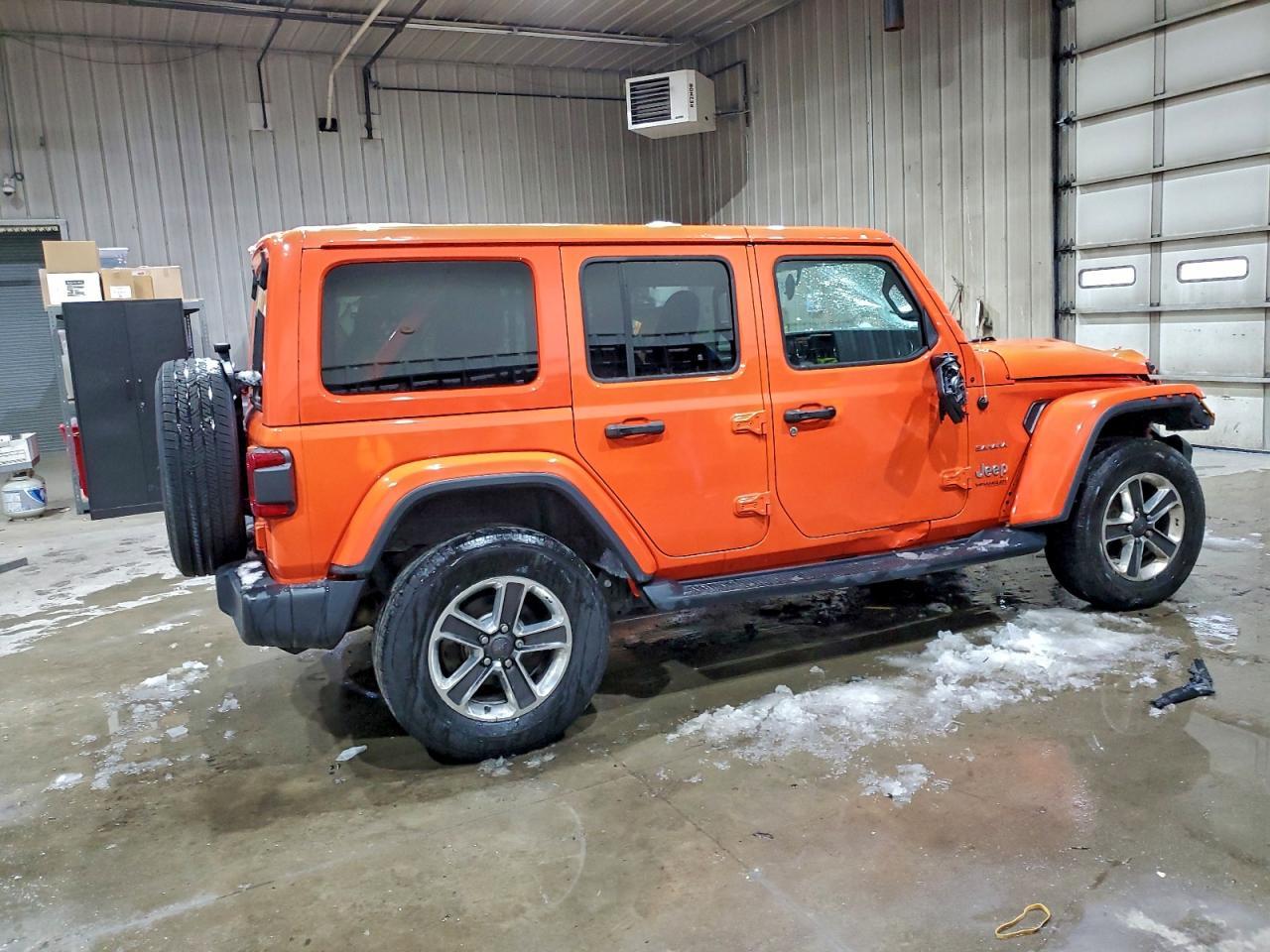 2018 Jeep Wrangler Unlimited Sahara - Фото 3