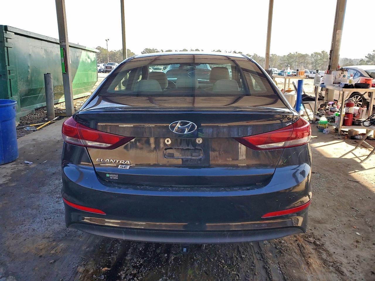 2018 Hyundai Elantra Se - Image 6