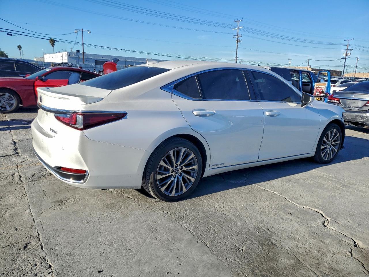 2021 Lexus Es 300H - Image 3