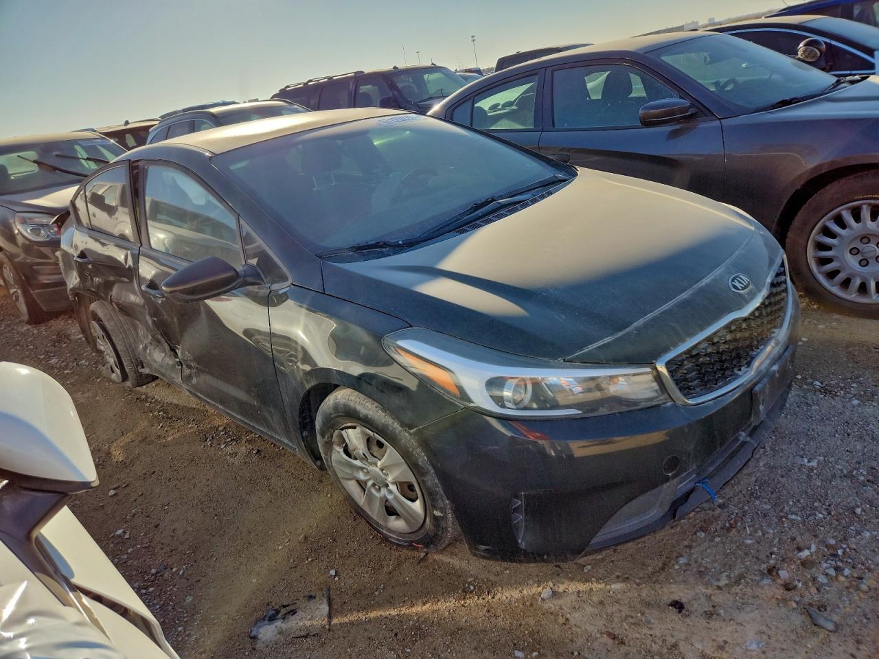 2017 Kia Forte Lx - Image 4