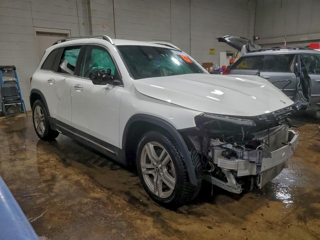 2021 Mercedes-Benz Glb 250 4Matic - Фото 4