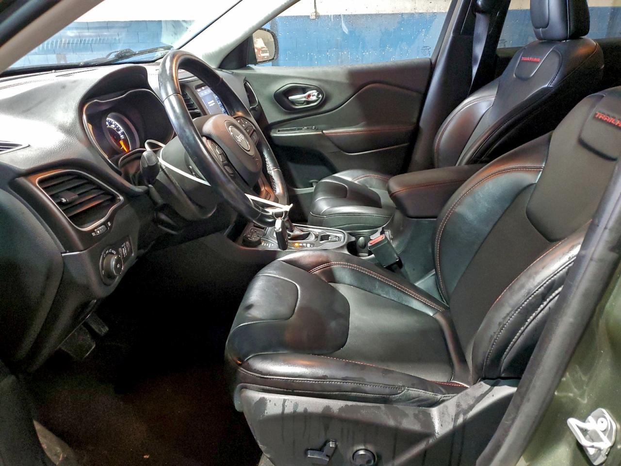 2020 Jeep Cherokee Trailhawk - Фото 7