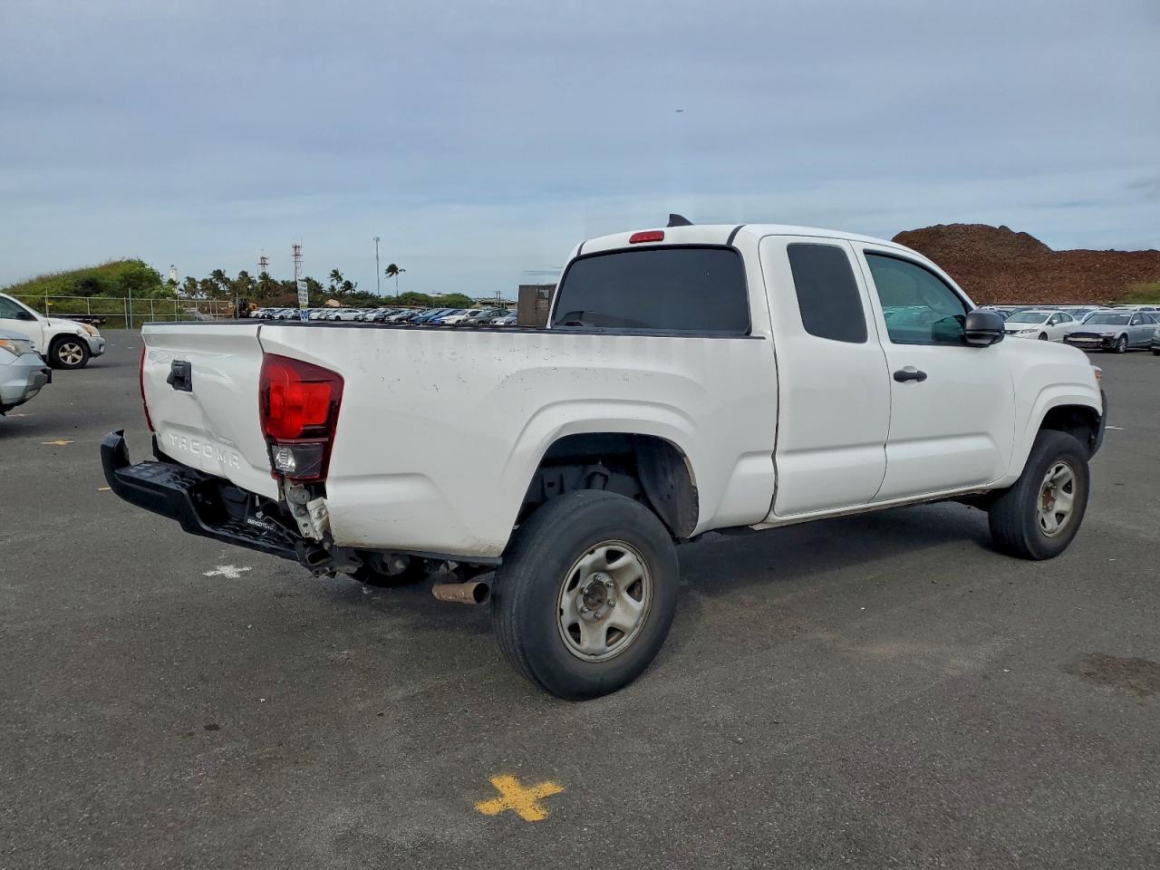 2021 Toyota Tacoma Access Cab - Фото 3