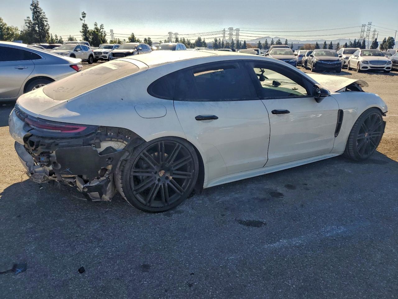 2017 Porsche Panamera - Фото 3