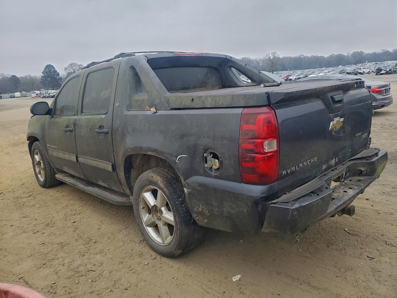2012 Chevrolet Avalanche Lt - Фото 2
