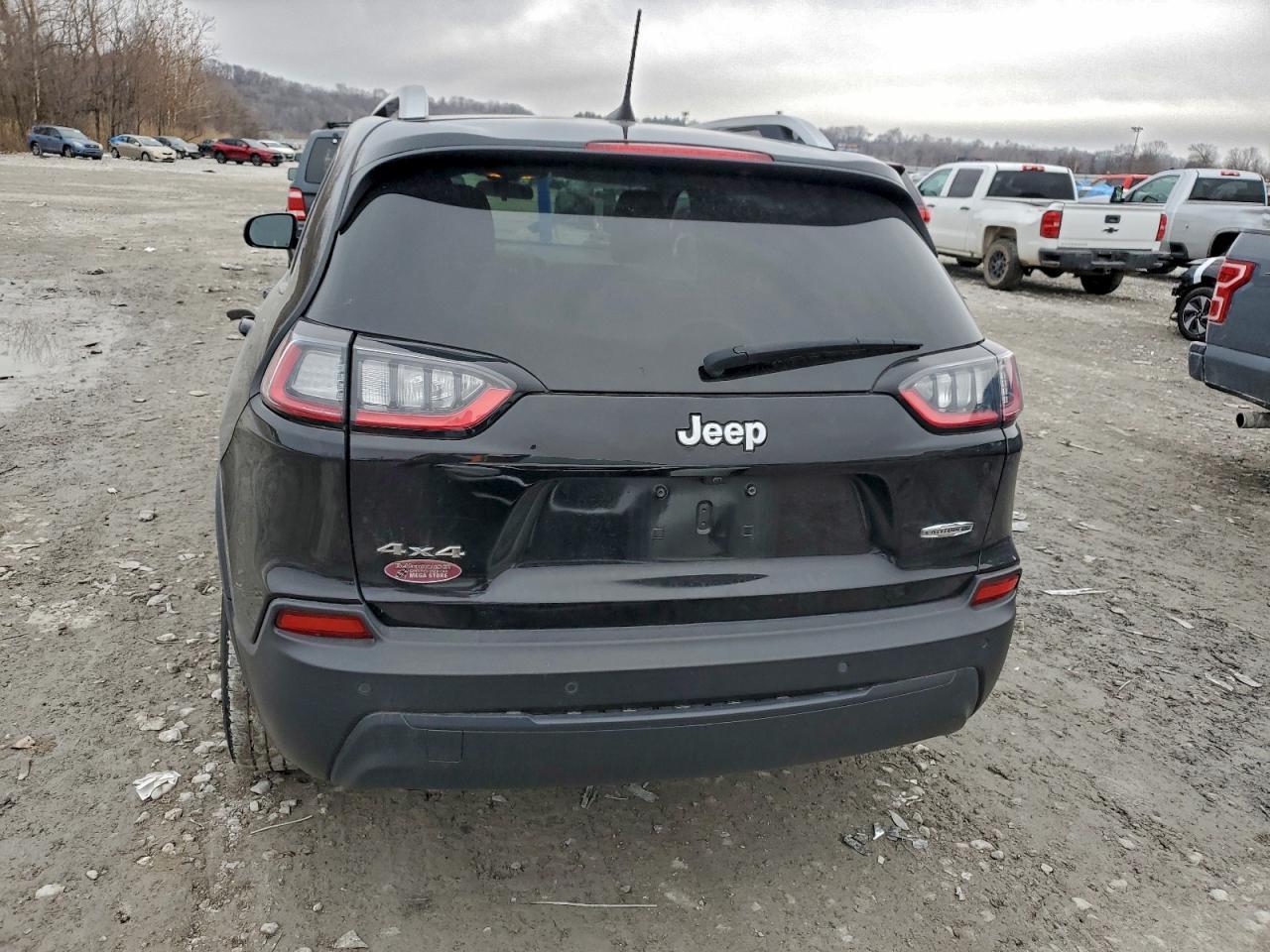 2020 Jeep Cherokee Latitude Plus - Фото 6
