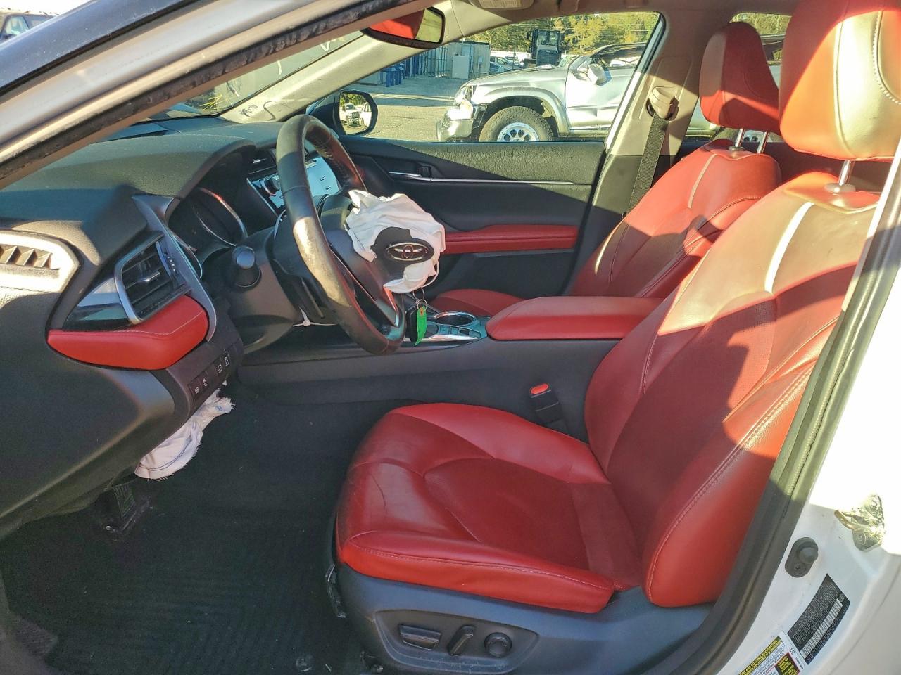 2020 Toyota Camry Xse - Фото 7