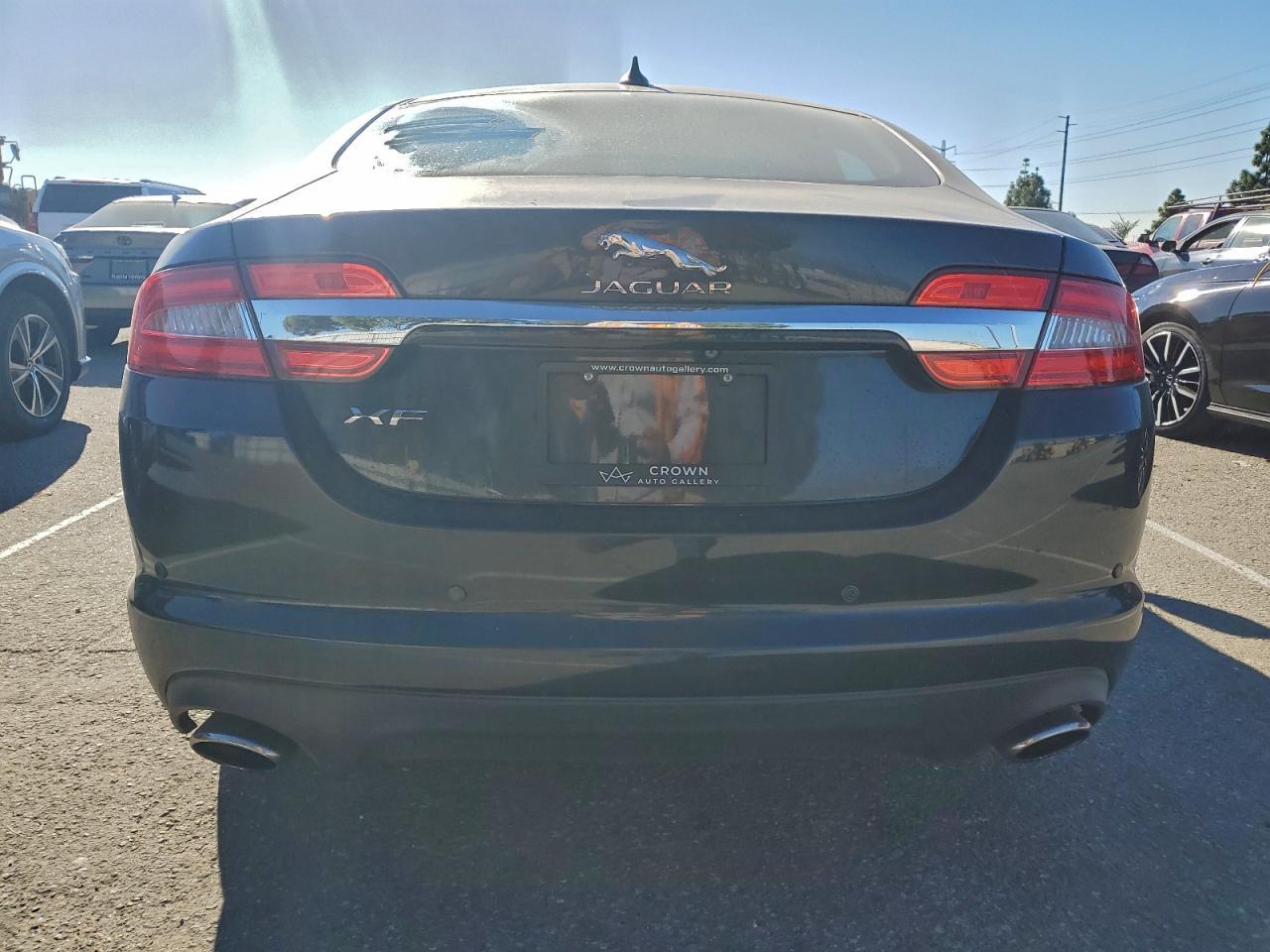 2015 Jaguar Xf 2.0T Premium - Фото 6