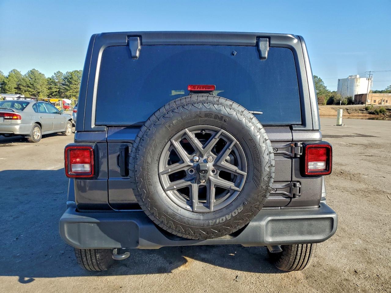 2025 Jeep Wrangler Sport - Image 6