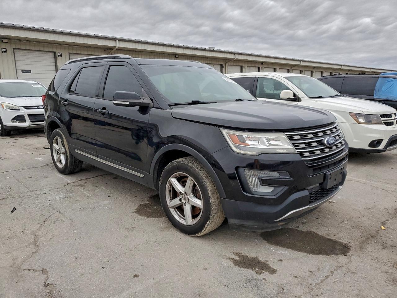 2017 Ford Explorer Xlt - Фото 4