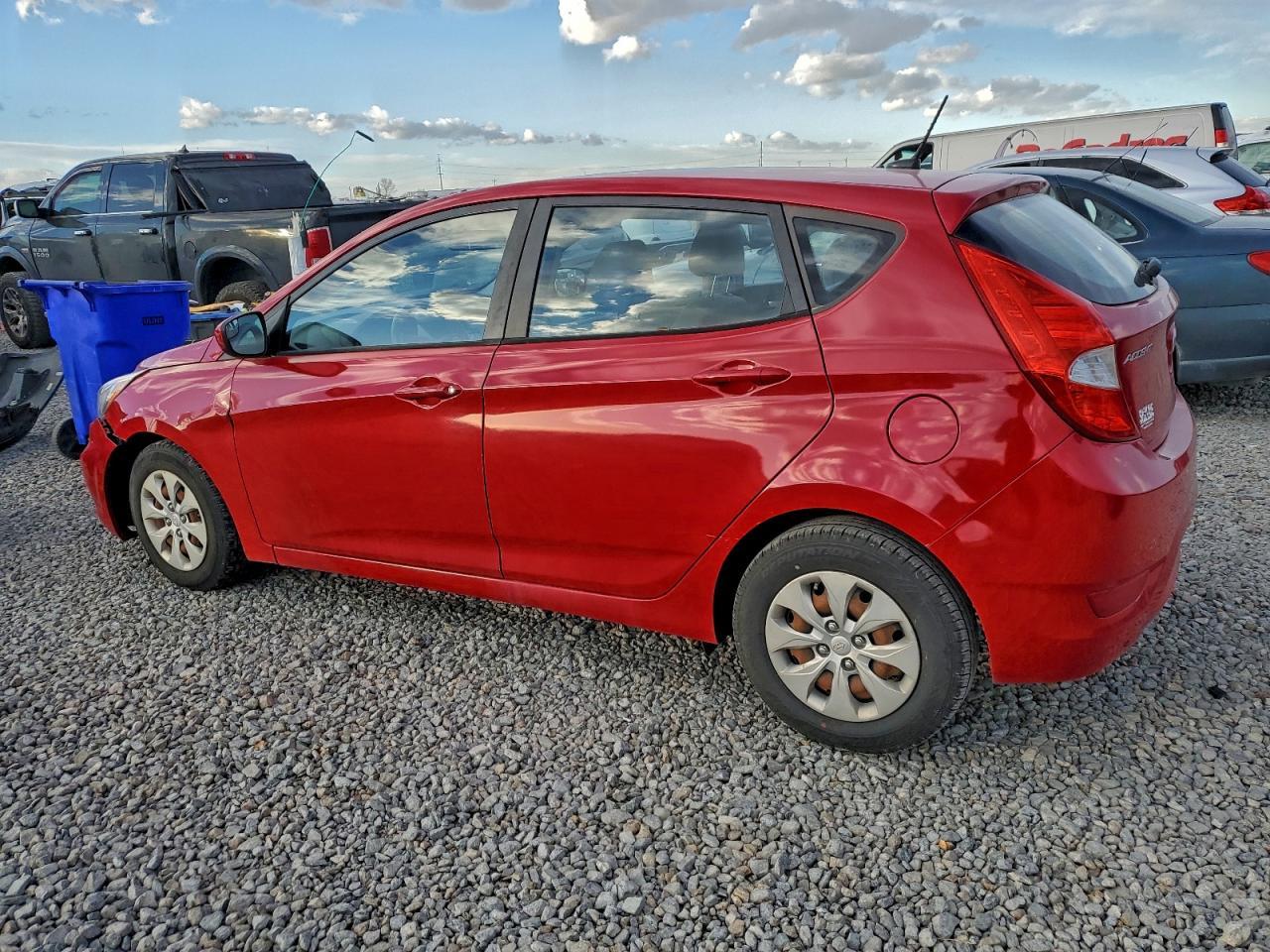 2016 Hyundai Accent Se - Фото 2