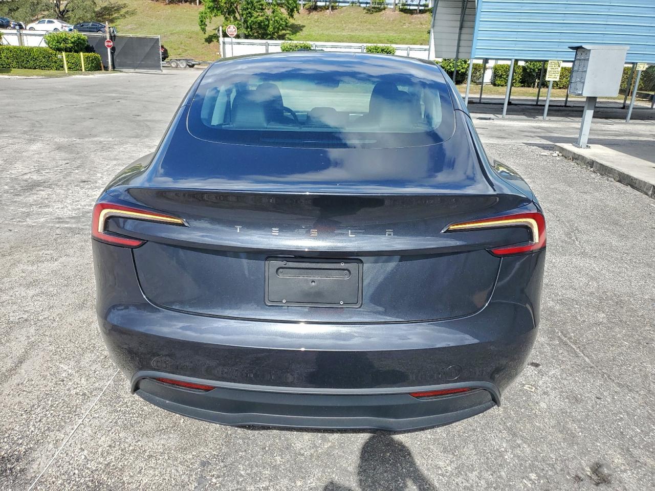 2024 Tesla Model 3 - Фото 6