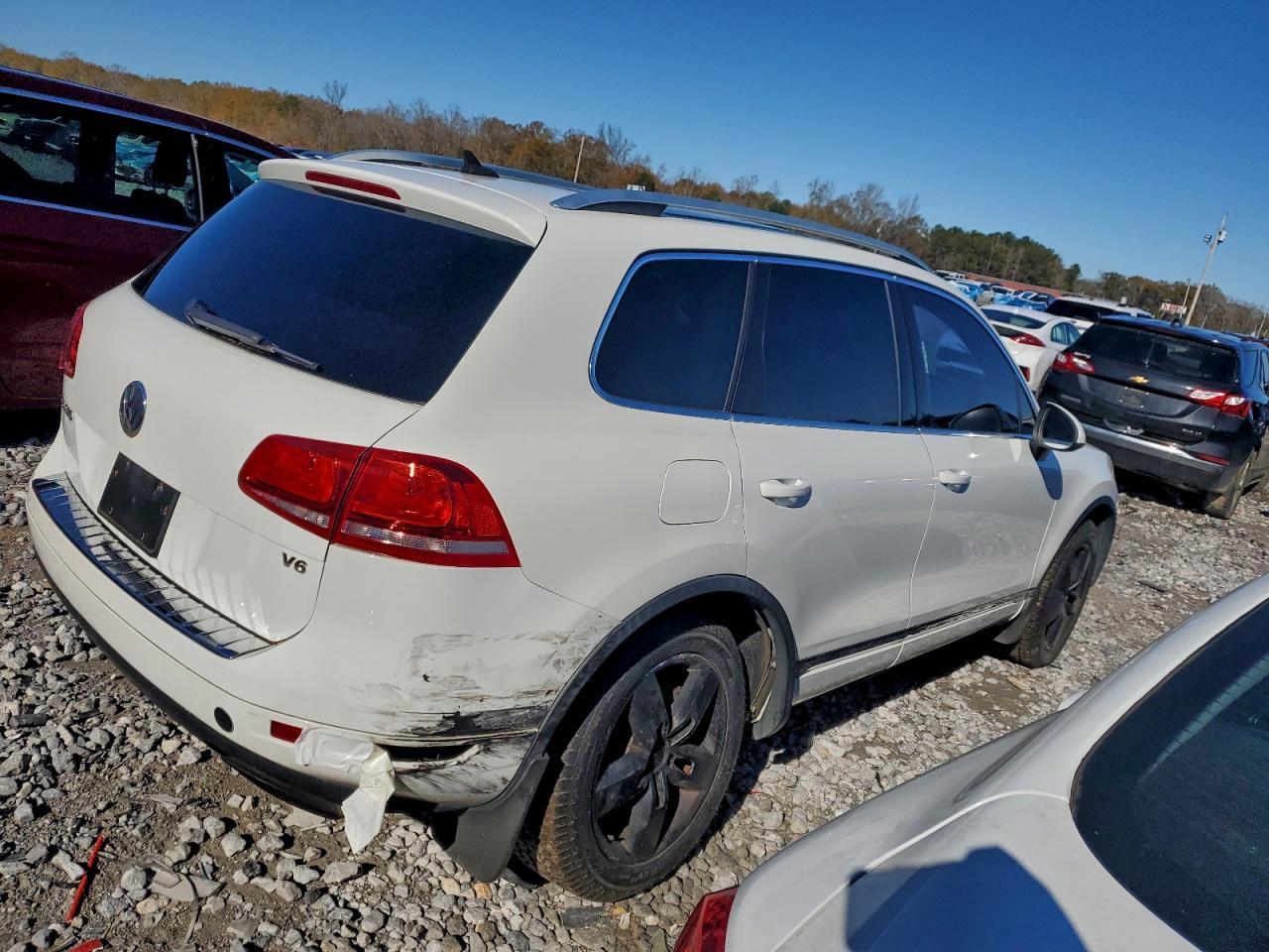 2013 Volkswagen Touareg V6 - Фото 3