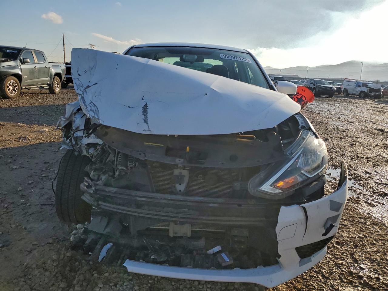 2018 Niss Sentra S - Image 5