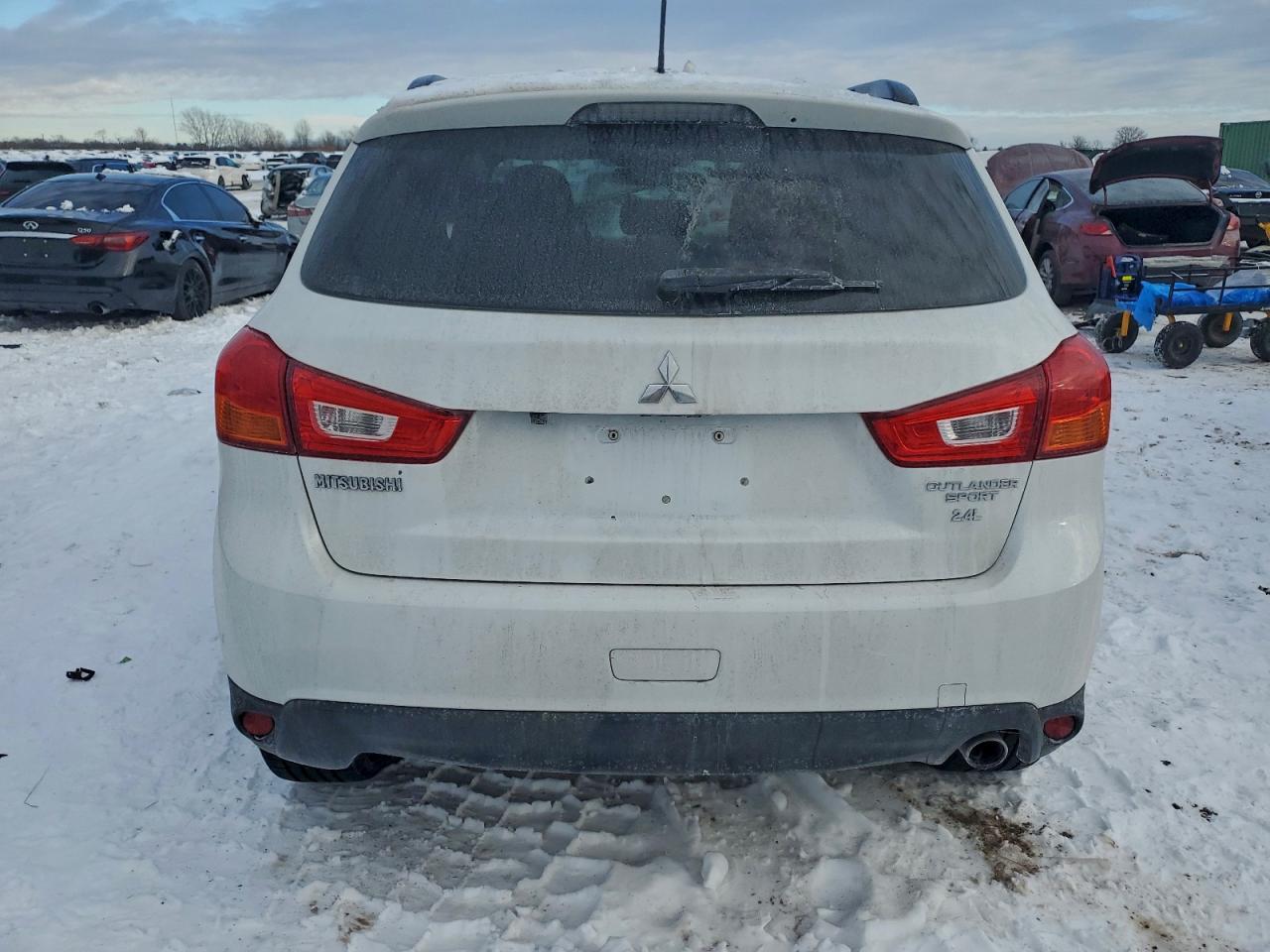 2015 Mitsubishi Outlander Sport Se - Image 6