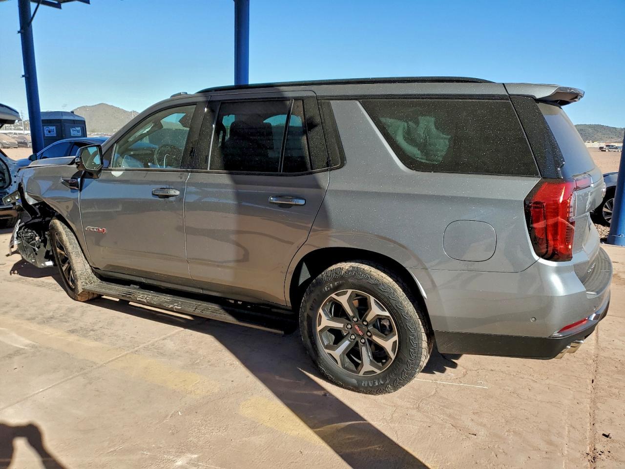 2026 GMC Yukon At4 - Фото 2