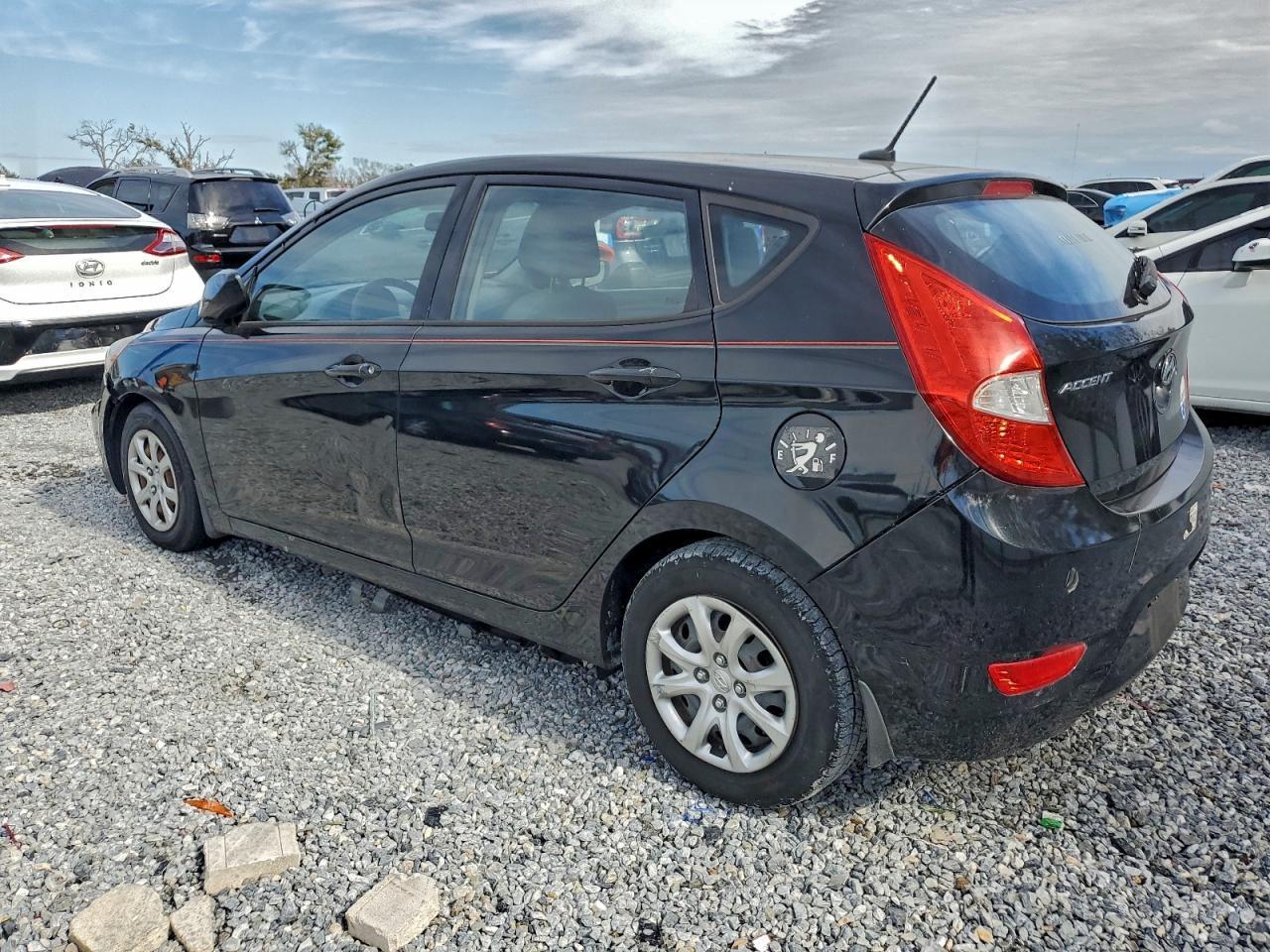 2014 Hyundai Accent Gls - Фото 2
