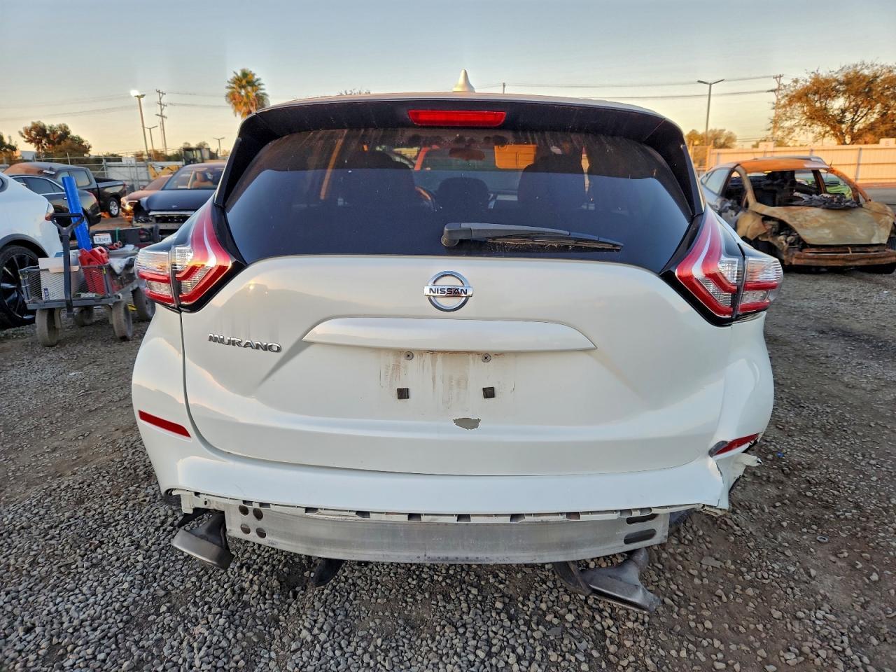 2017 Nissan Murano S - Image 6