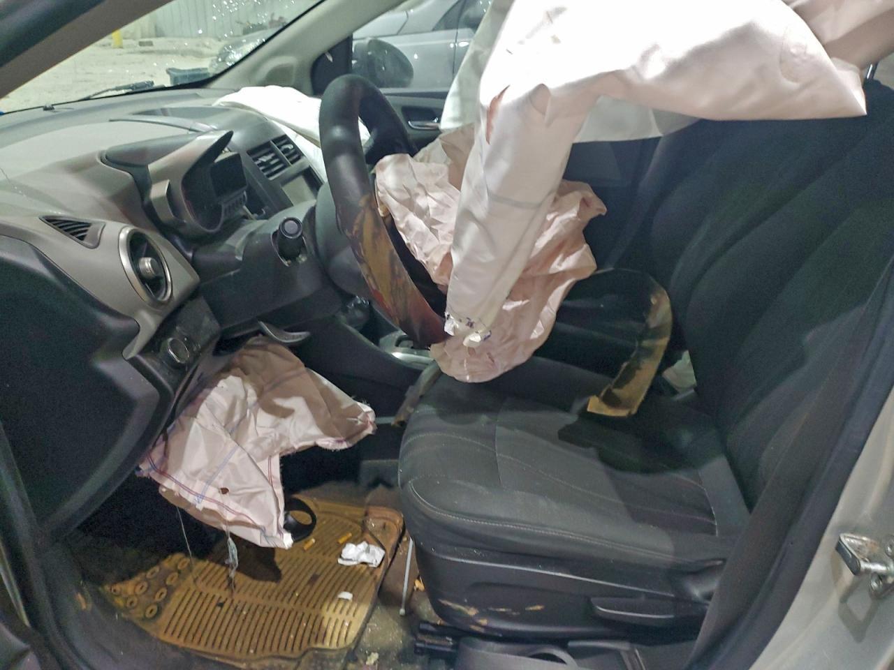 2016 Chevrolet Sonic Lt - Image 7