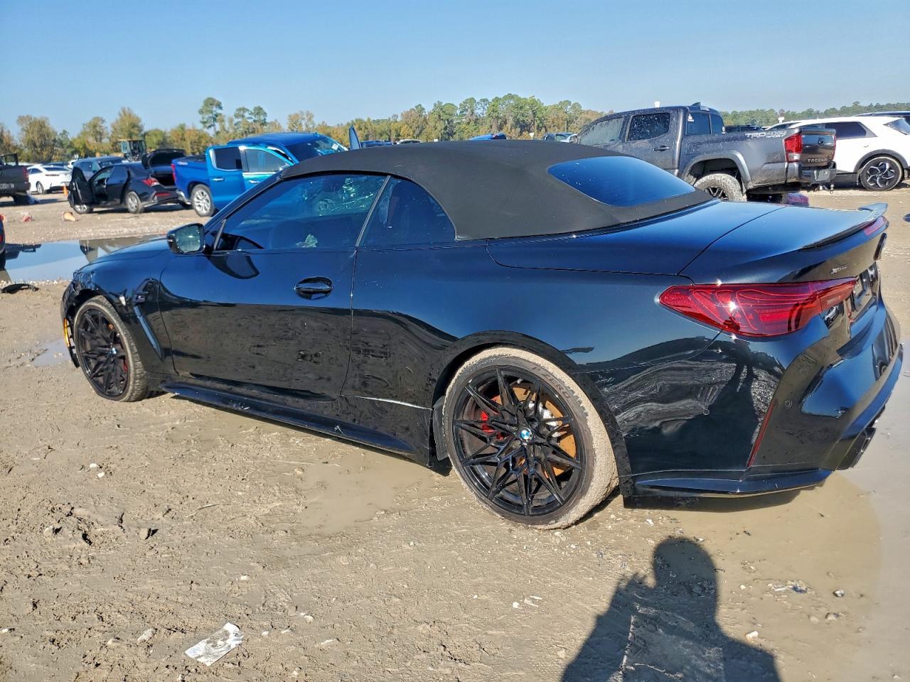2025 BMW M4 Competition - Фото 2
