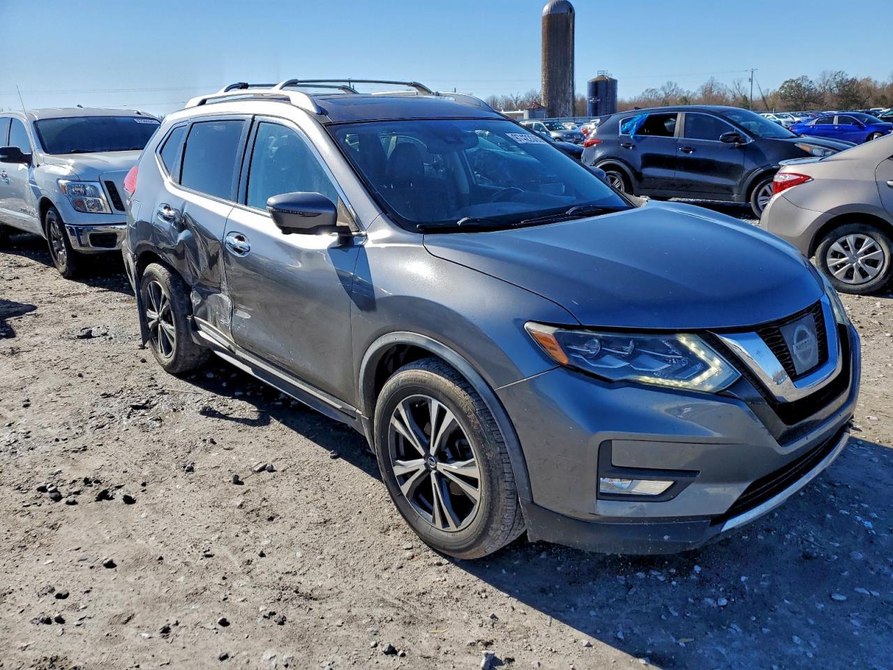 2017 Nissan Rogue S - Image 4