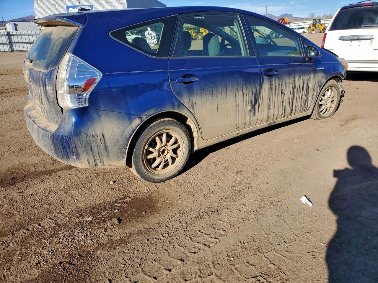 2013 Toyota Prius V - Фото 3