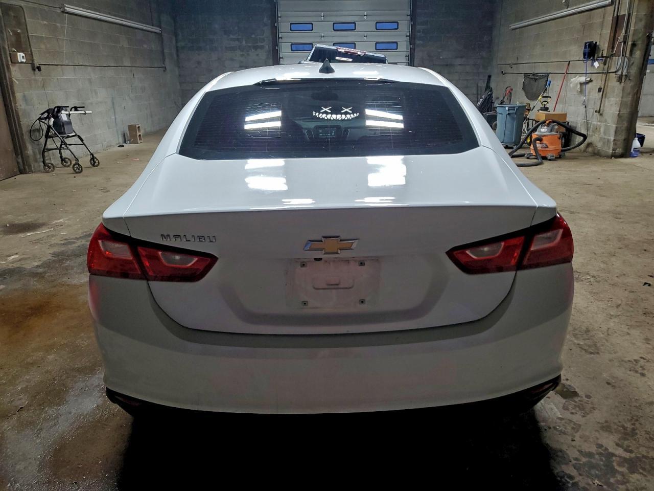 2017 Chevrolet Malibu Ls - Фото 6