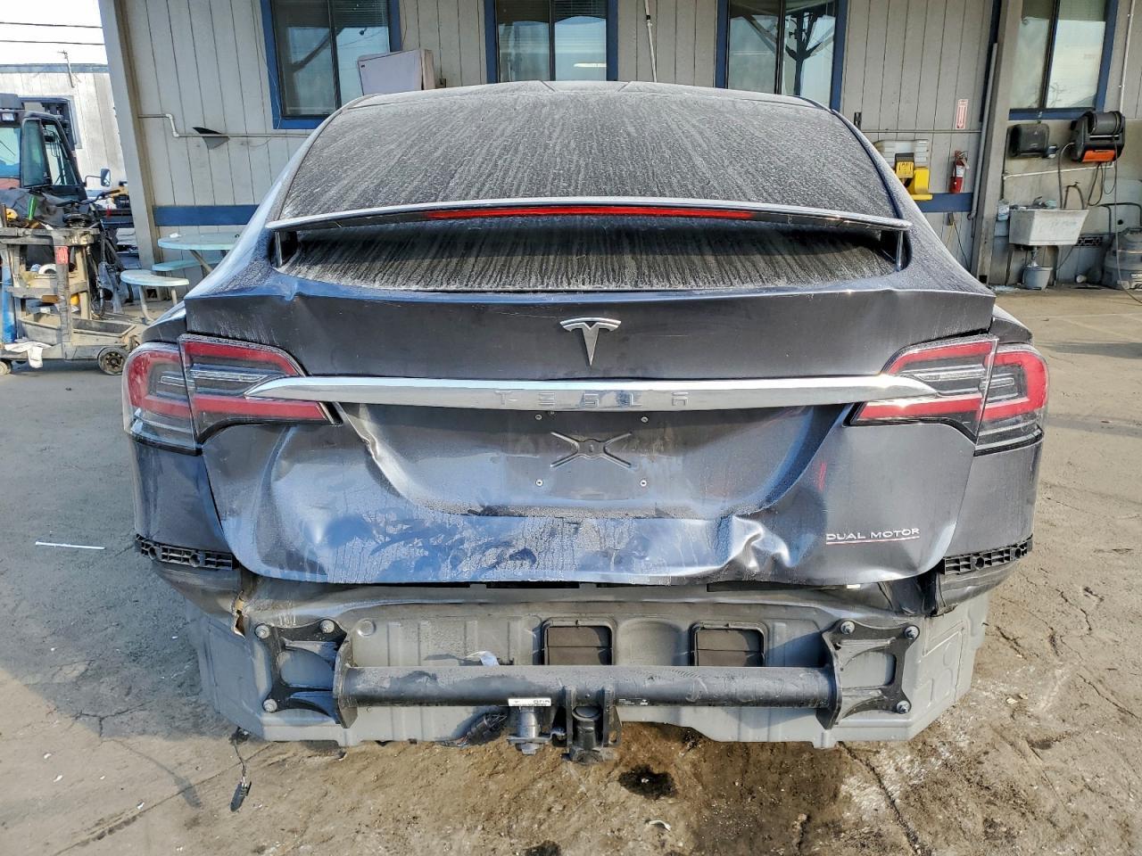 2020 Tesla Model X - Image 6