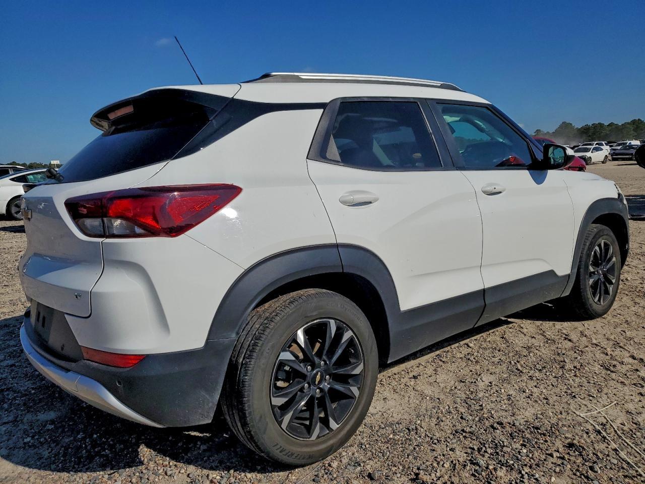 2022 Chevrolet Trailblazer Lt - Фото 3