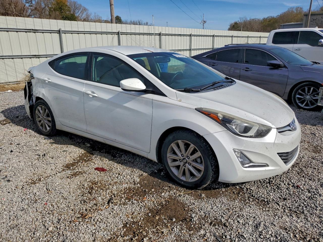 2016 Hyundai Elantra Se - Image 4